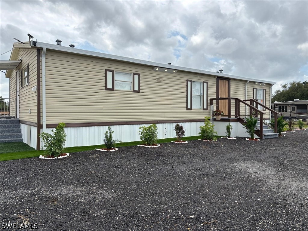 555 N Palomino Street Montura Ranches FL 33440 226020548 image1