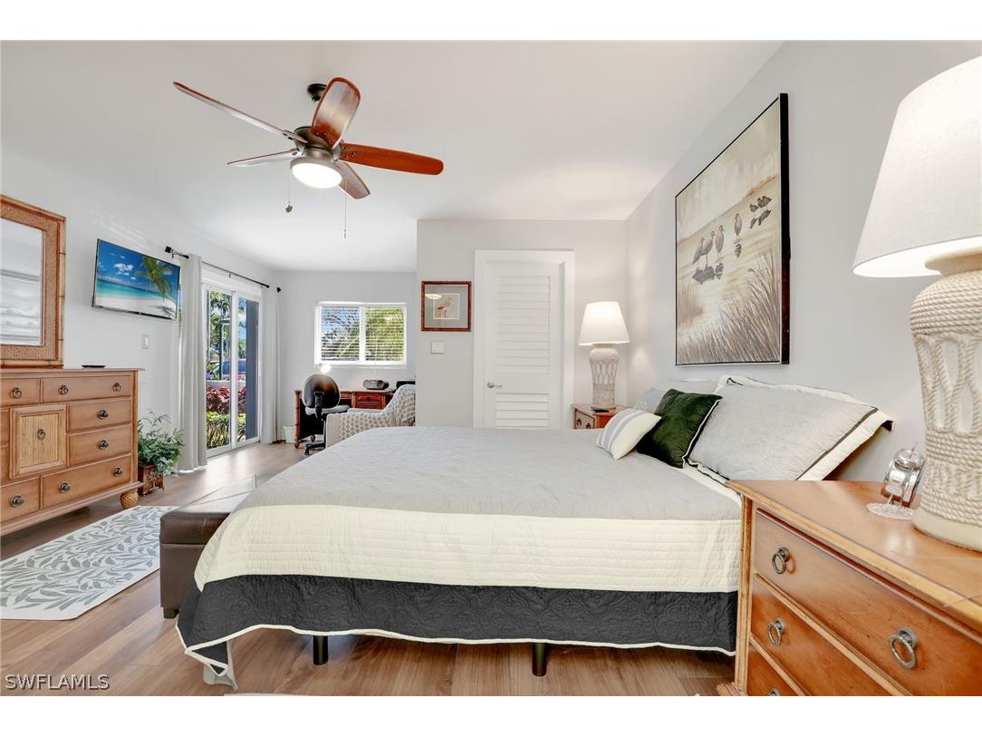 555 Park Shore Drive #B-113 Naples FL 34103 224032455 image18