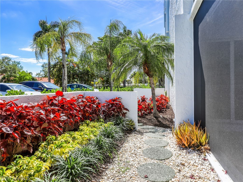 555 Park Shore Drive #B-113 Naples FL 34103 224032455 image27