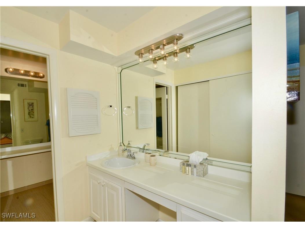 555 Park Shore Drive #B-309 Naples FL 34103 225061867 image15