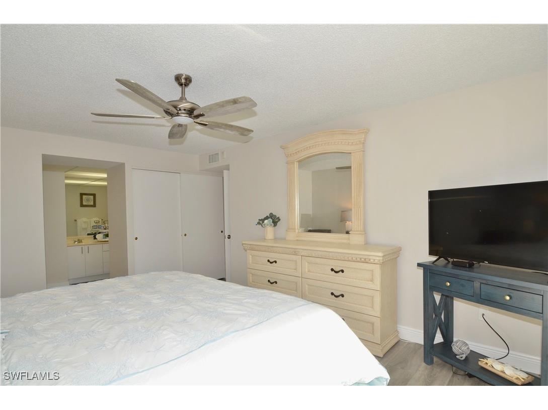 555 Park Shore Drive #B-311 Naples FL 34103 225073846 image21