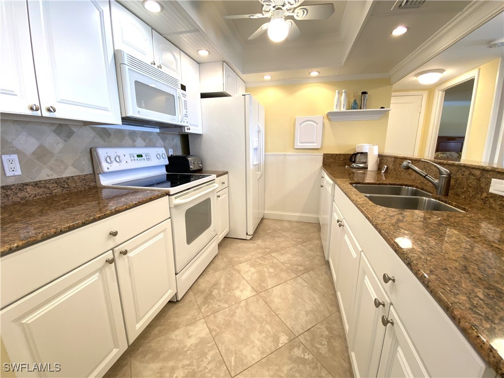 555 Park Shore Drive #B-407 Naples FL 34103 225073016 image5