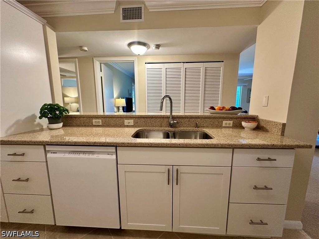 555 Park Shore Drive #B205 Naples FL 34103 226016692 image13