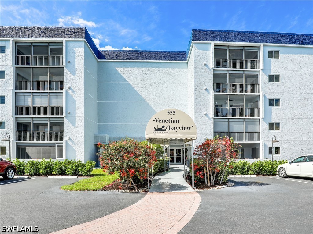 555 Park Shore Drive #B205 Naples FL 34103 226016692 image2