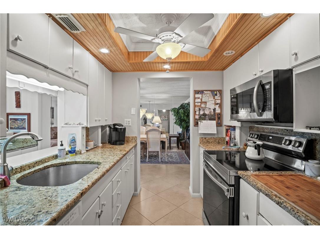 555 Park Shore Drive #B212 Naples FL 34103 225063066 image38