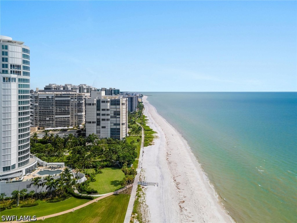 555 Park Shore Drive #B302 Naples FL 34103 226016701 image1