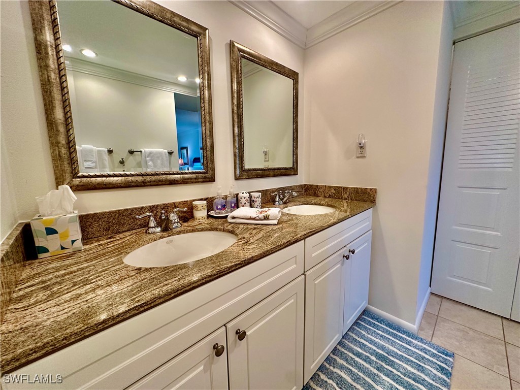 555 Park Shore Drive #B403 Naples FL 34103 225066524 image24