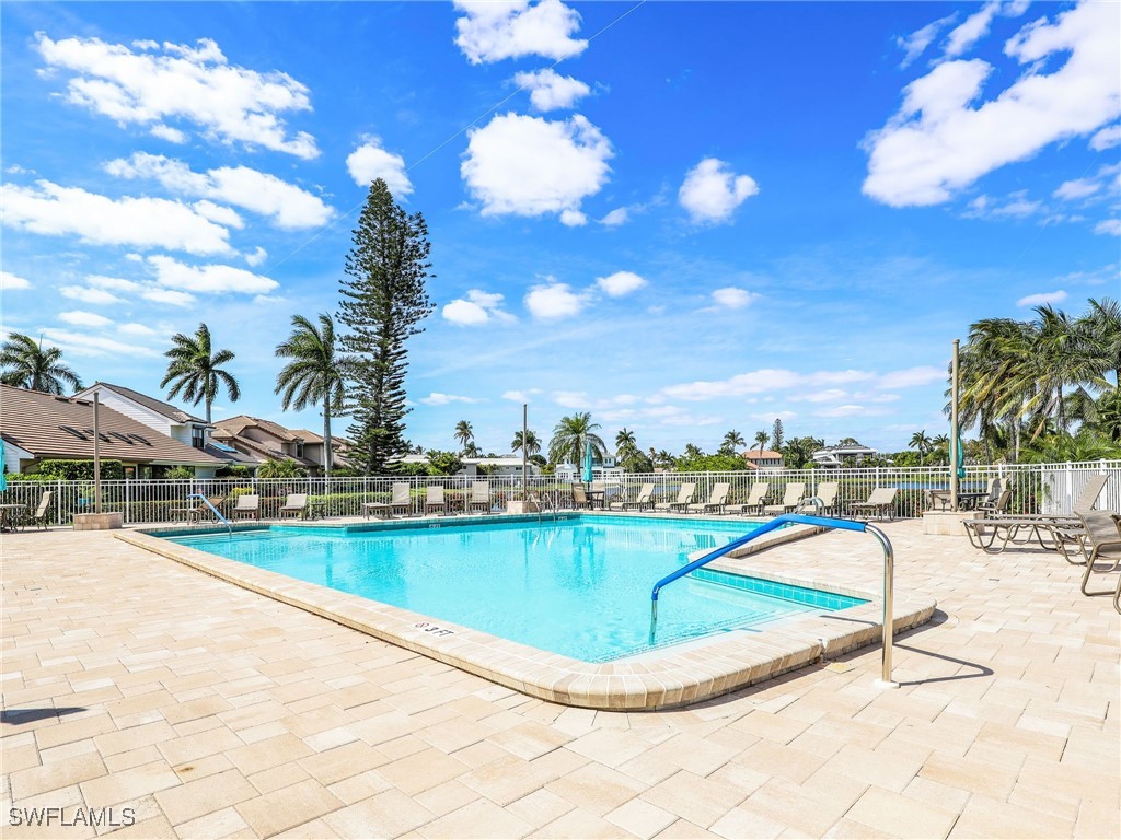 555 Park Shore Drive #B403 Naples FL 34103 225066524 image44