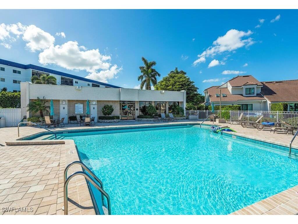 555 Park Shore Drive #B408 Naples FL 34103 225057613 image32