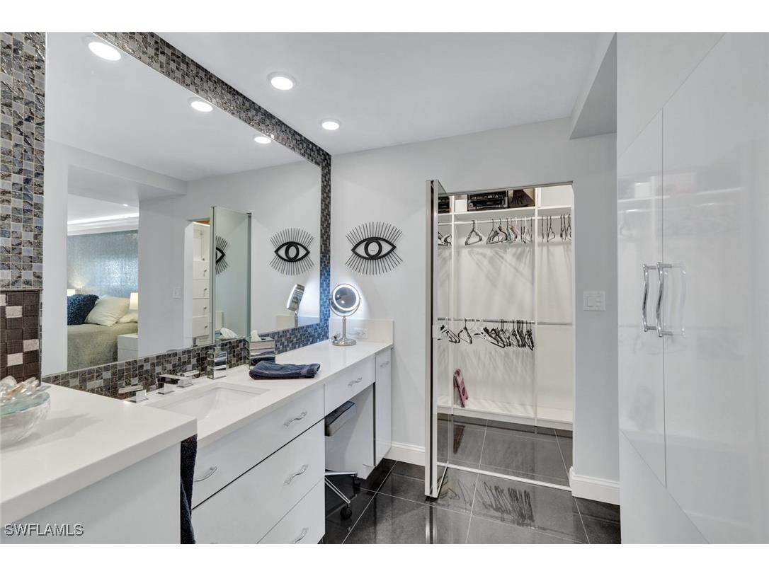 555 Park Shore Drive #B503 Naples FL 34103 225084819 image13