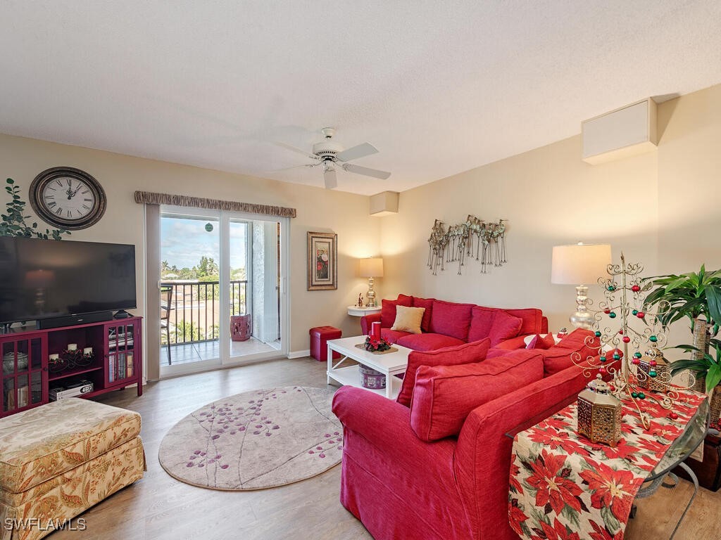 555 Park Shore Drive #B510 Naples FL 34103 224100885 image1