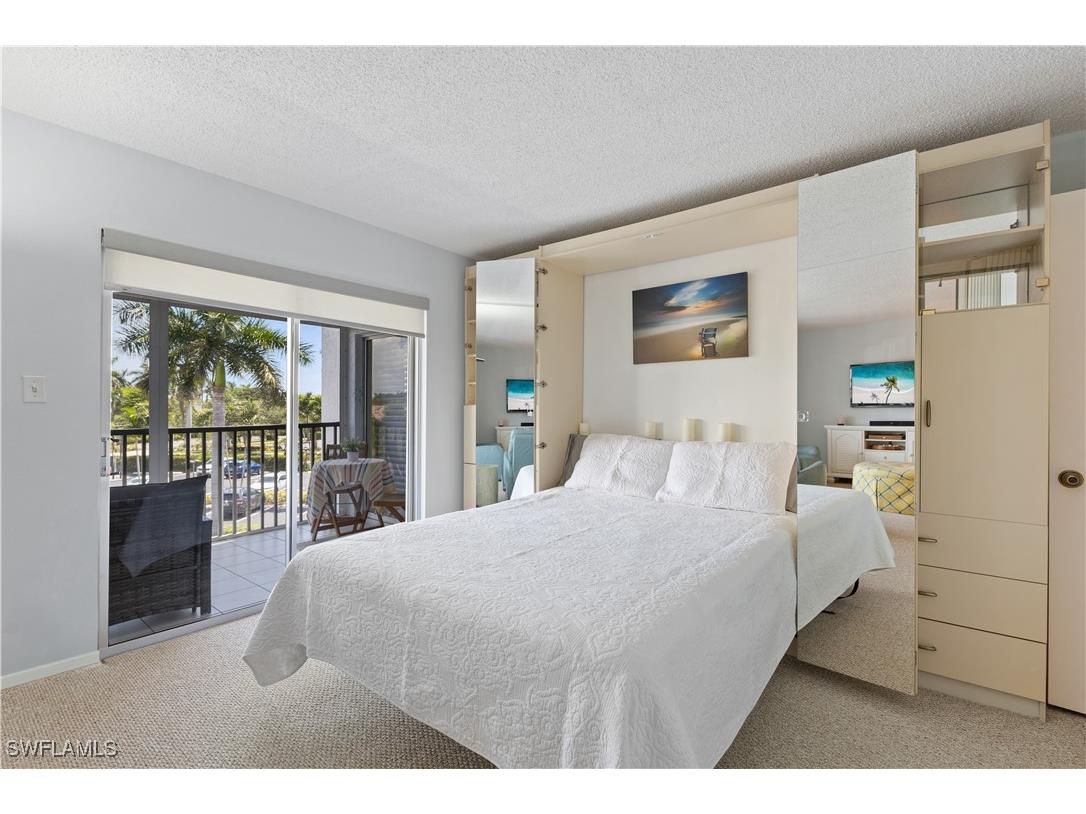 555 Park Shore Dr #B302 Naples FL 34104 225067865 image22