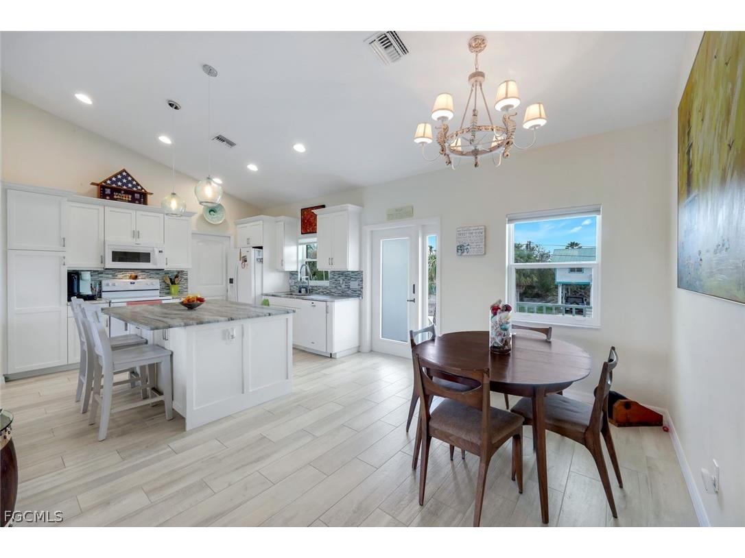 555 Piedmont Road Sanibel FL 33957 2026009182 image11
