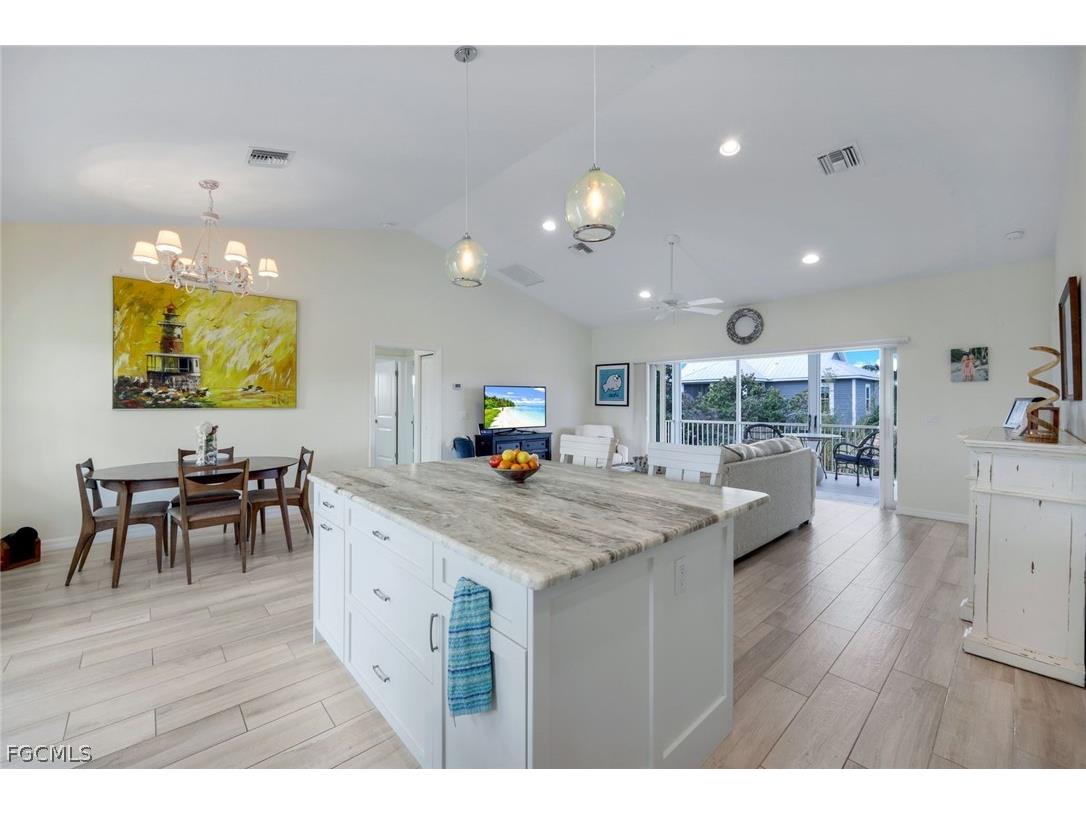 555 Piedmont Road Sanibel FL 33957 2026009182 image9