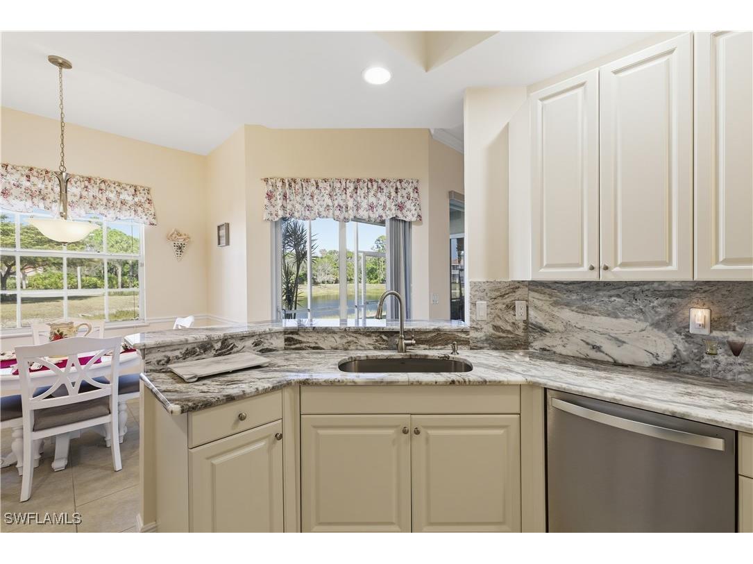 5550 Berkshire Drive #103 Fort Myers FL 33912 226002832 image6