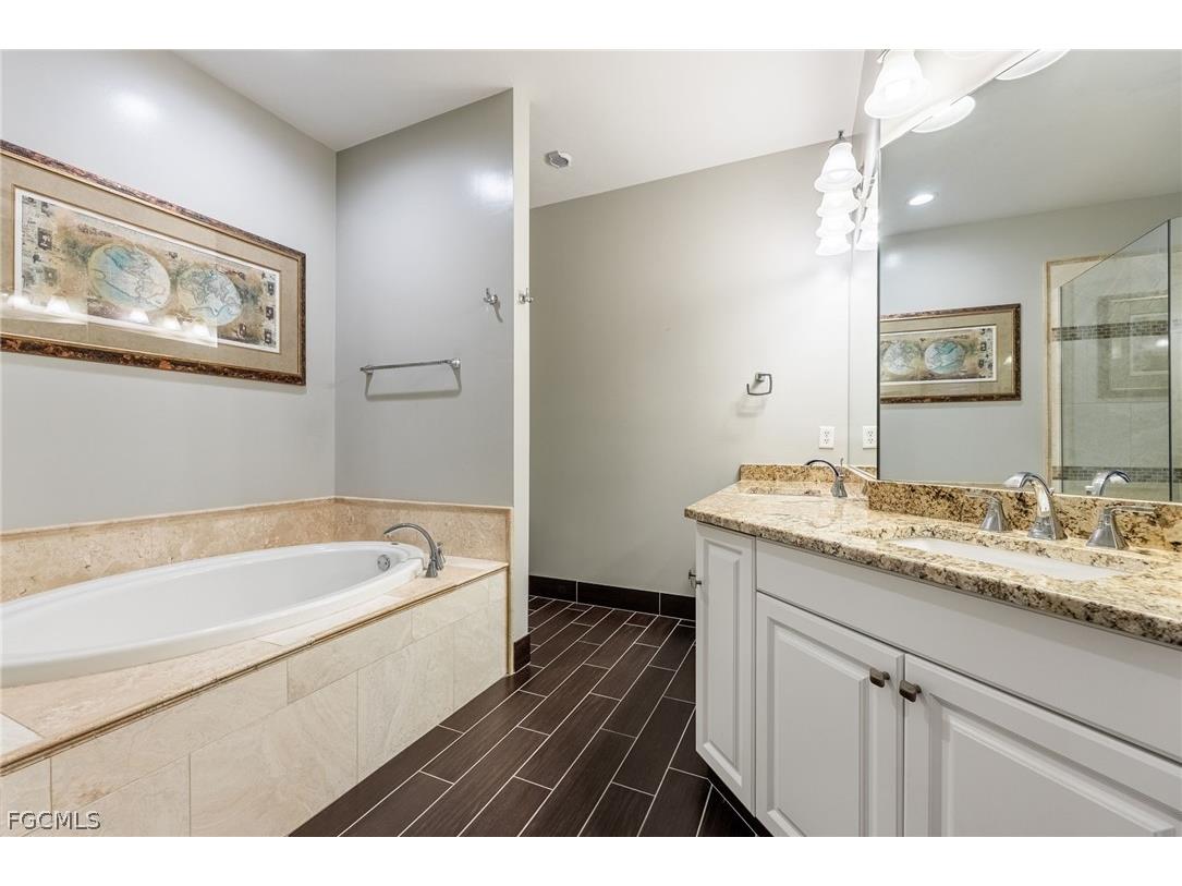 5550 Berkshire Drive #202 Fort Myers FL 33912 2026008836 image14