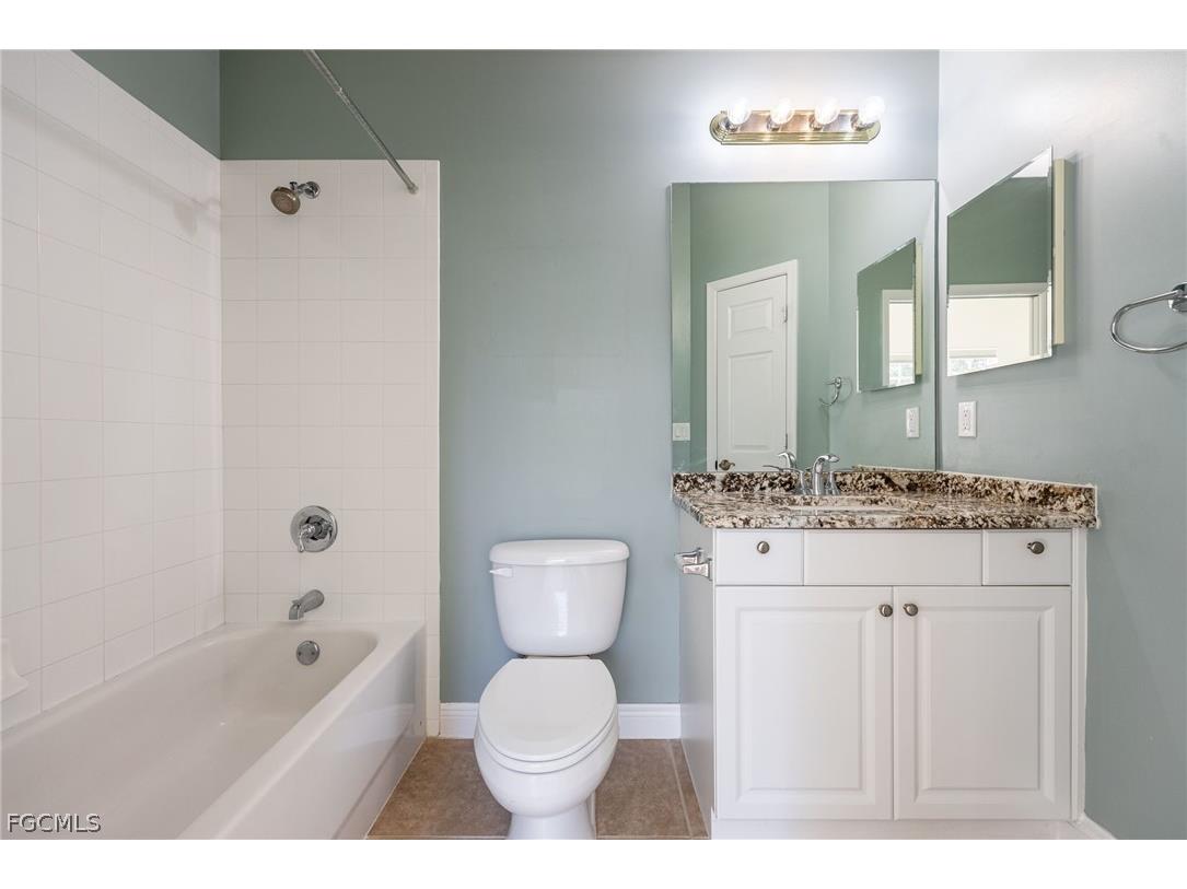 5550 Berkshire Drive #202 Fort Myers FL 33912 2026008836 image18