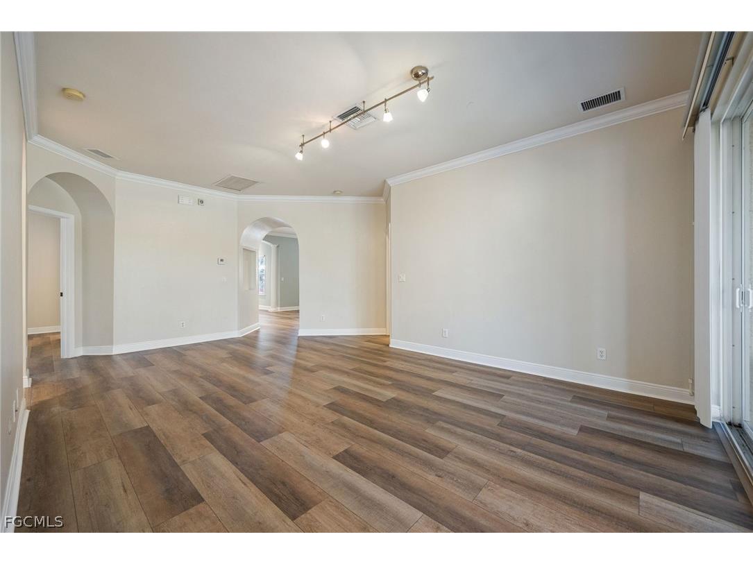 5550 Berkshire Drive #202 Fort Myers FL 33912 2026008836 image9