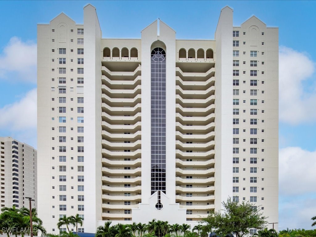 5550 Heron Point Drive #105 Naples FL 34108 225071511 image20