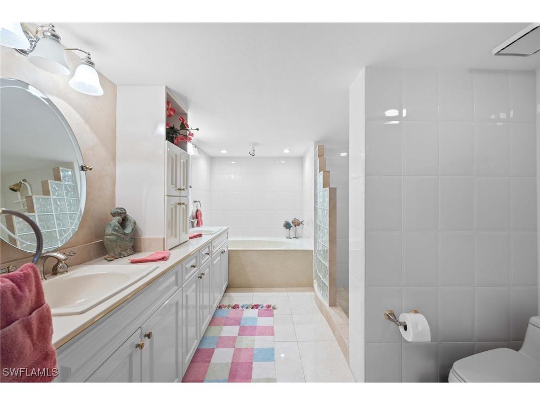 5550 Heron Point Drive #1201 Naples FL 34108 225072184 image15