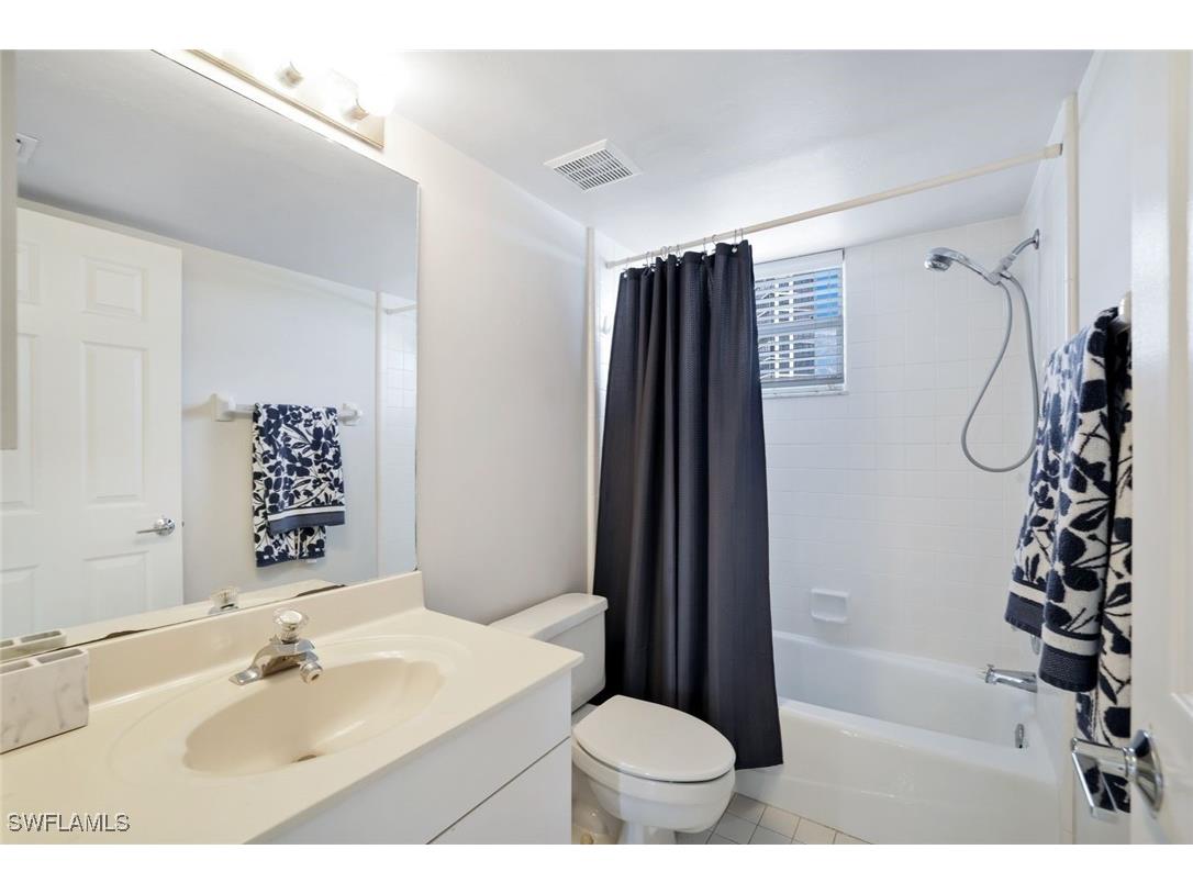 5550 Heron Point Drive #304 Naples FL 34108 225050448 image11