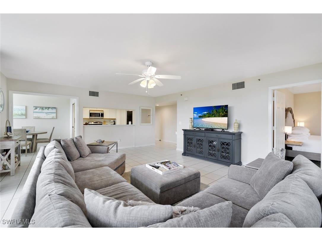 5550 Heron Point Drive #304 Naples FL 34108 225050448 image3