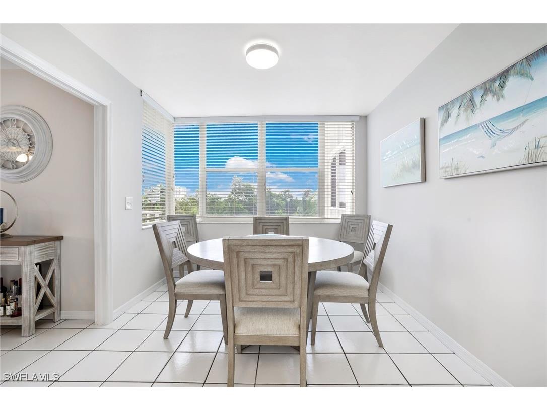 5550 Heron Point Drive #304 Naples FL 34108 225050448 image6