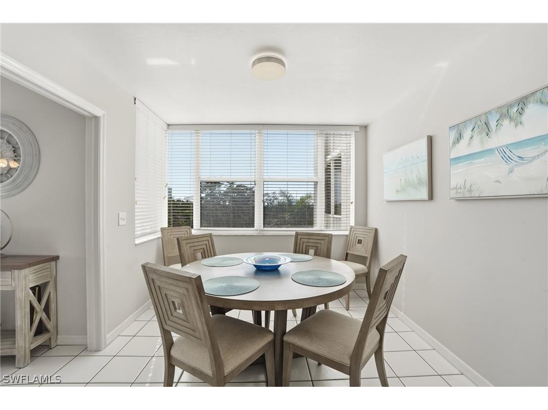 5550 Heron Point Drive #304 Naples FL 34108 226009646 image10