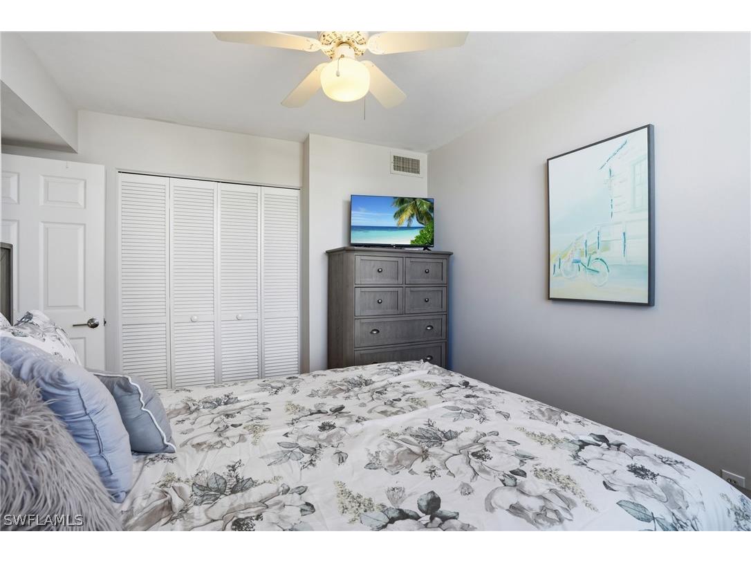 5550 Heron Point Drive #304 Naples FL 34108 226009646 image22