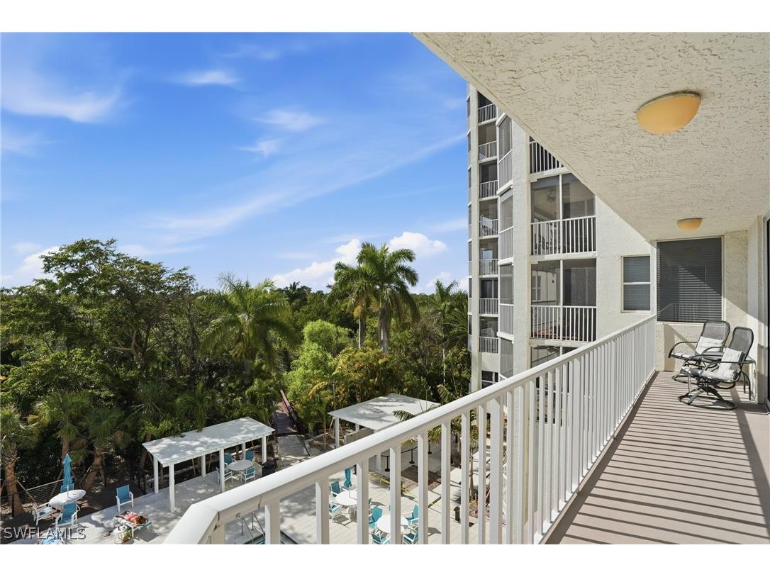 5550 Heron Point Drive #304 Naples FL 34108 226009646 image29