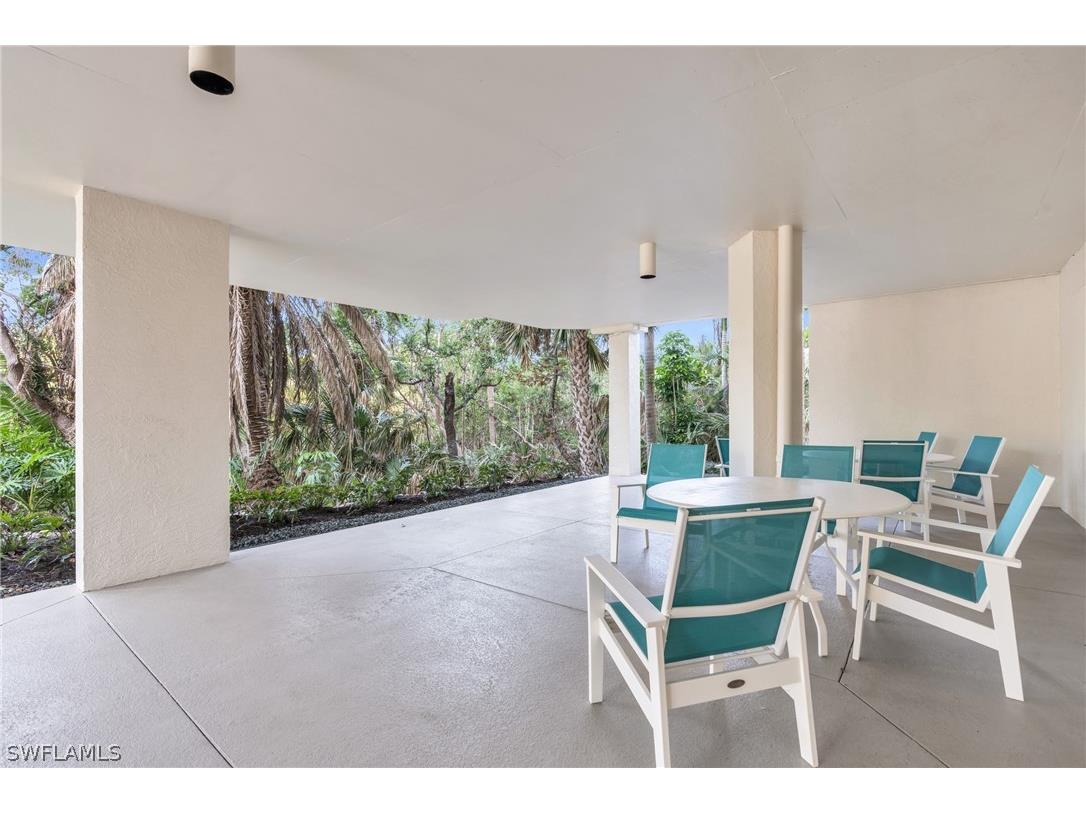 5550 Heron Point Drive #304 Naples FL 34108 226009646 image32