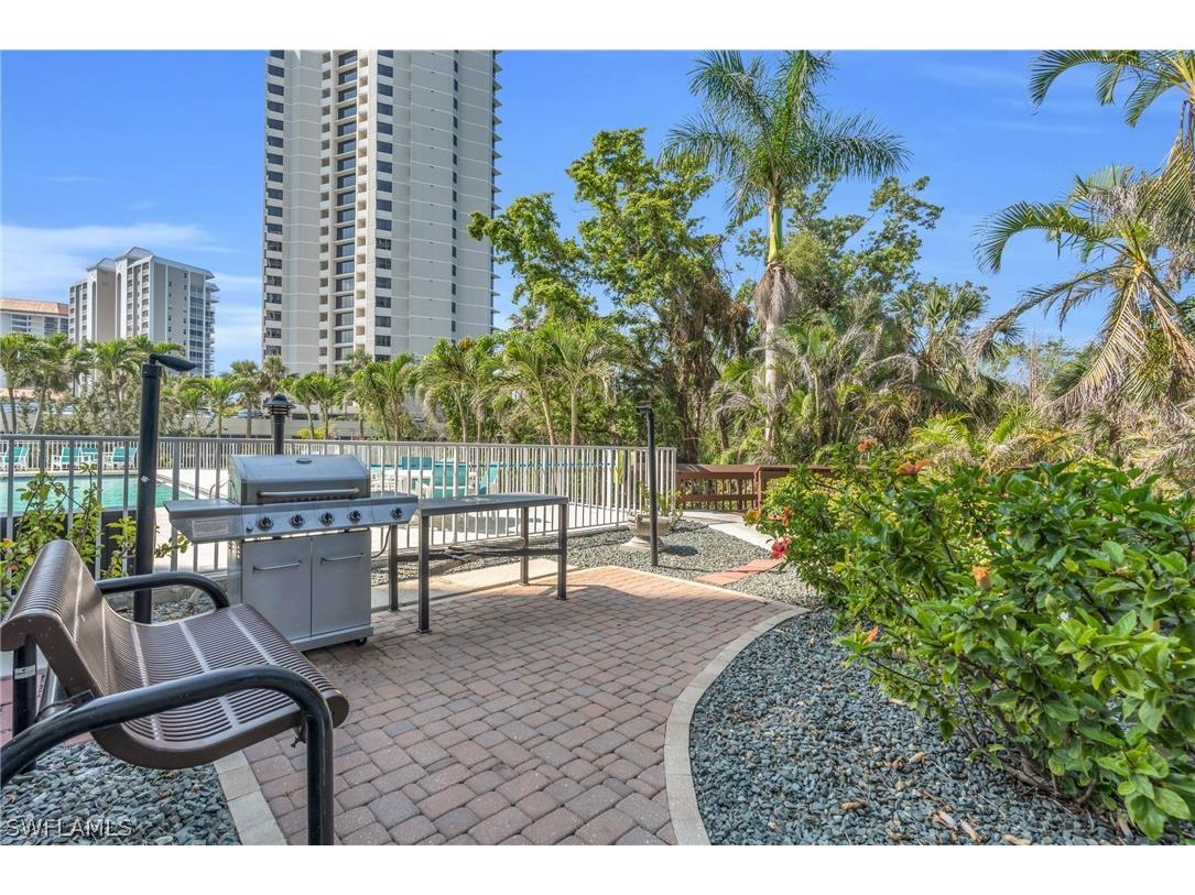 5550 Heron Point Drive #304 Naples FL 34108 226009646 image33