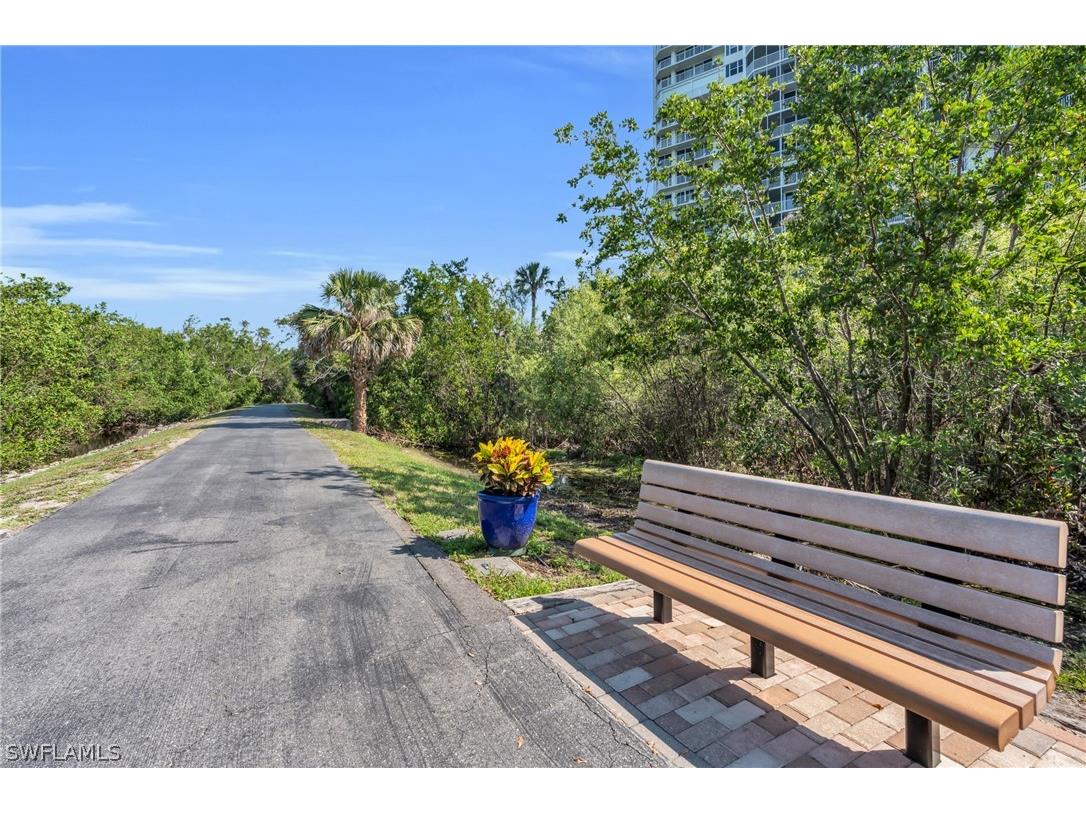 5550 Heron Point Drive #304 Naples FL 34108 226009646 image35