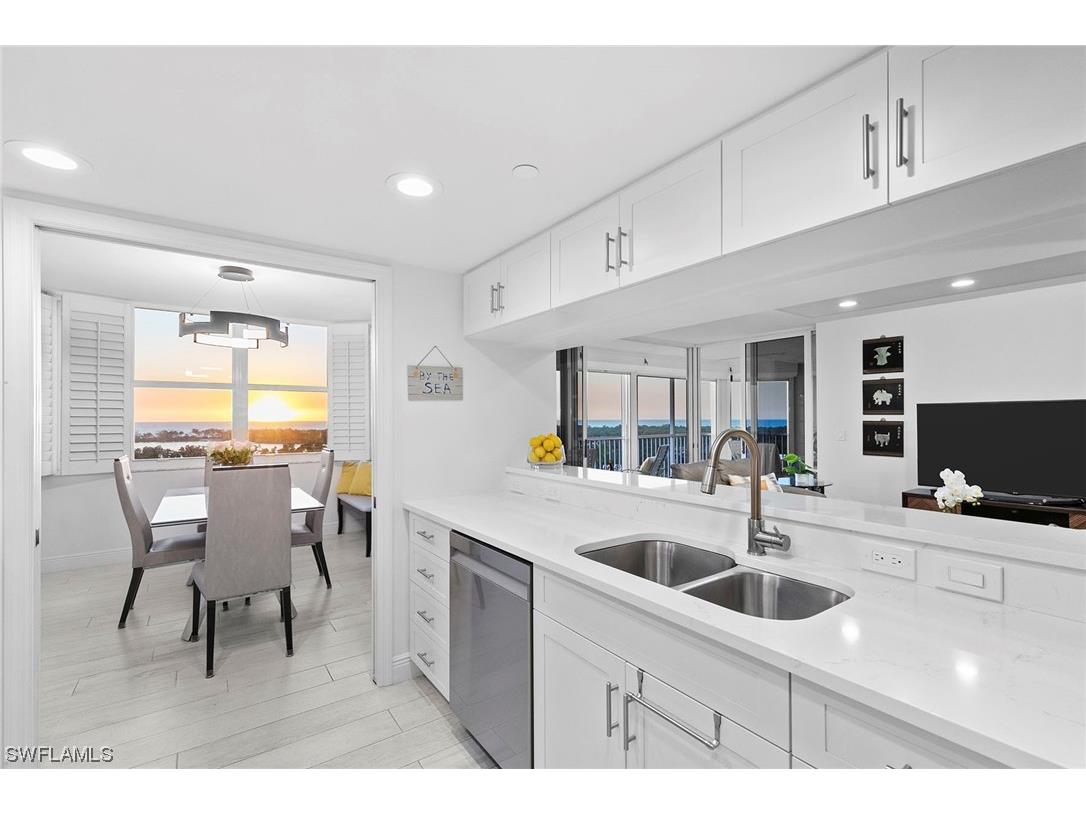 5550 Heron Point Drive #503 Naples FL 34108 224012461 image1