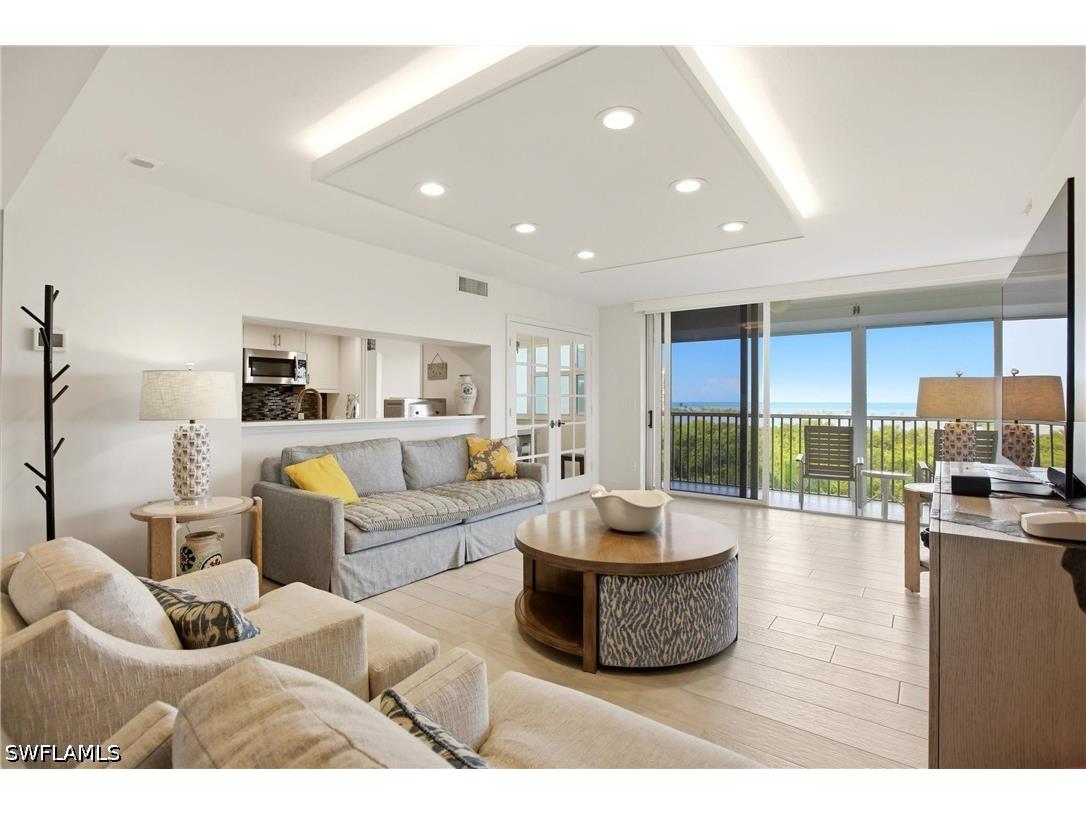 5550 Heron Point Drive #503 Naples FL 34108 226019615 image4