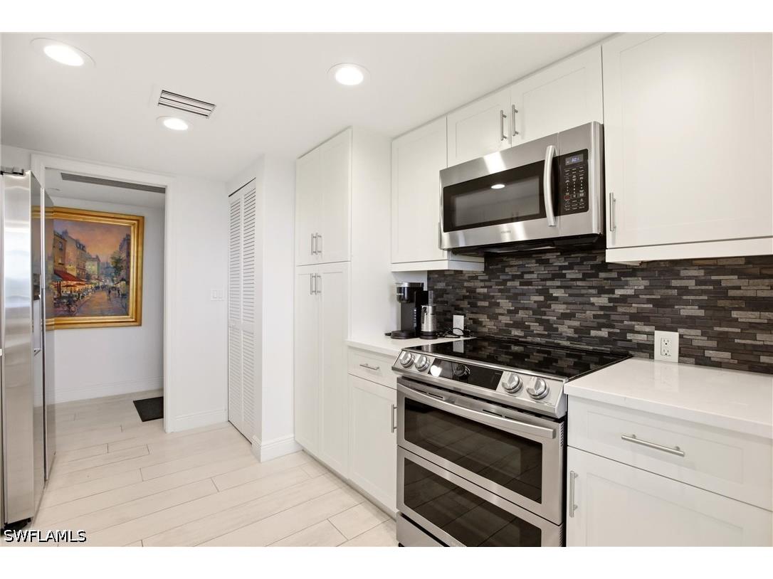 5550 Heron Point Drive #503 Naples FL 34108 226019615 image8