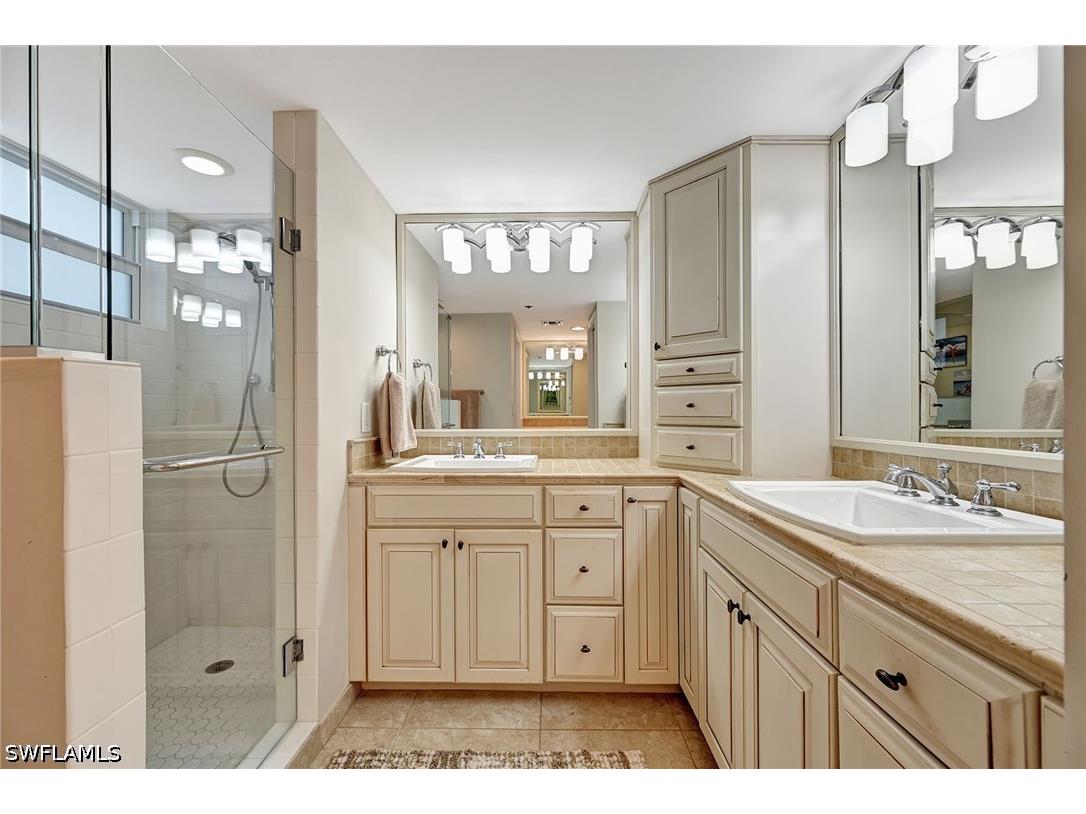 5550 Heron Point Drive #703 Naples FL 34108 226014432 image18