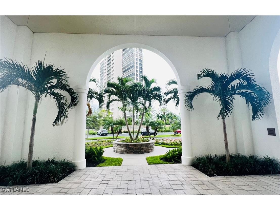 5550 Heron Point Drive #704 Naples FL 34108 225064773 image3