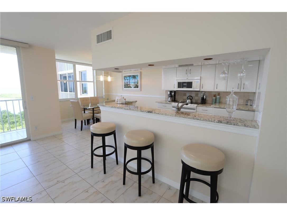 5550 Heron Point Drive #902 Naples FL 34108 226012699 image4