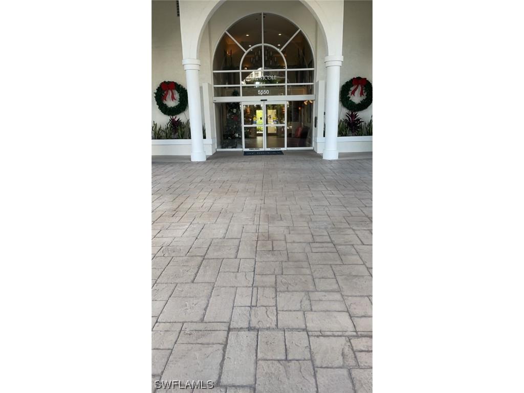 5550 Heron Point Drive NW #1505 Naples FL 34108 223095268 image1