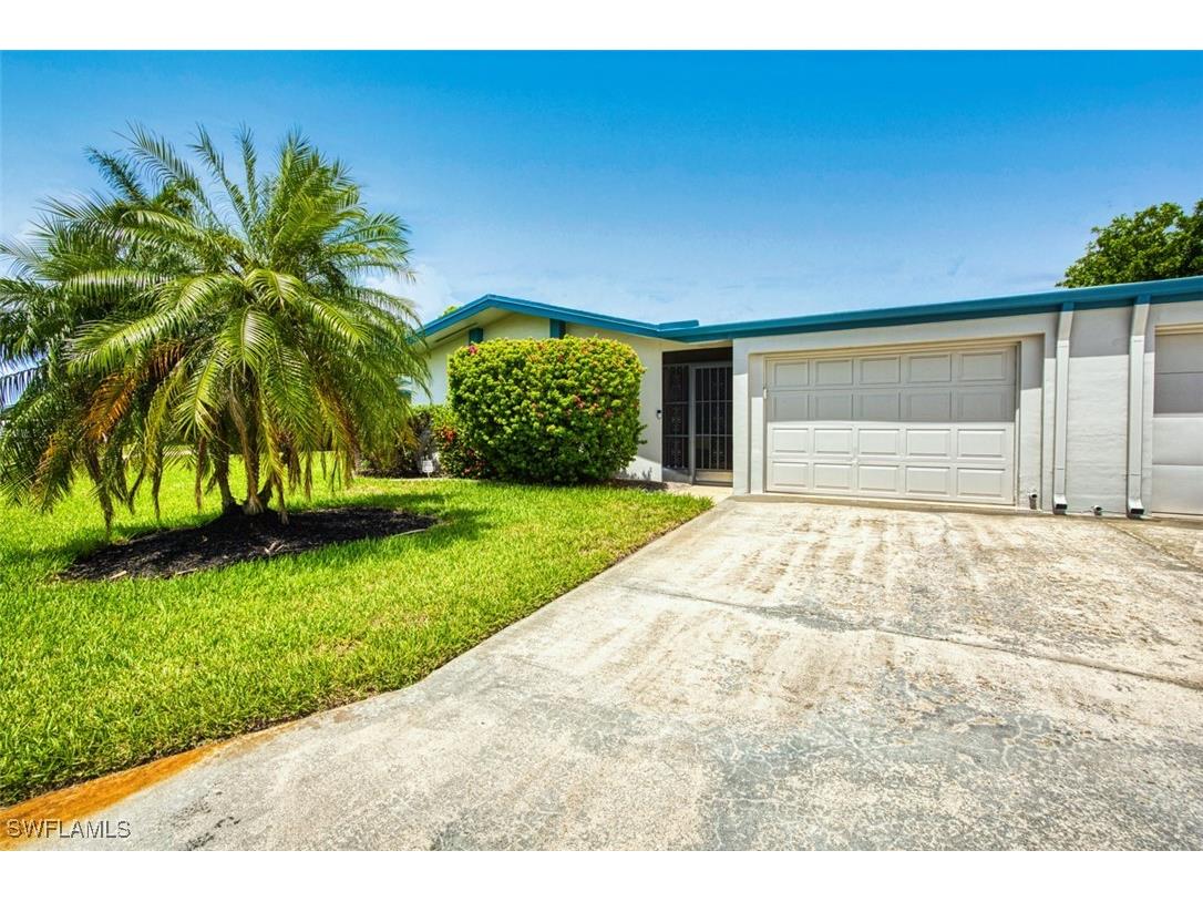 5554 Hamlet Lane Fort Myers FL 33919 225057062 image1