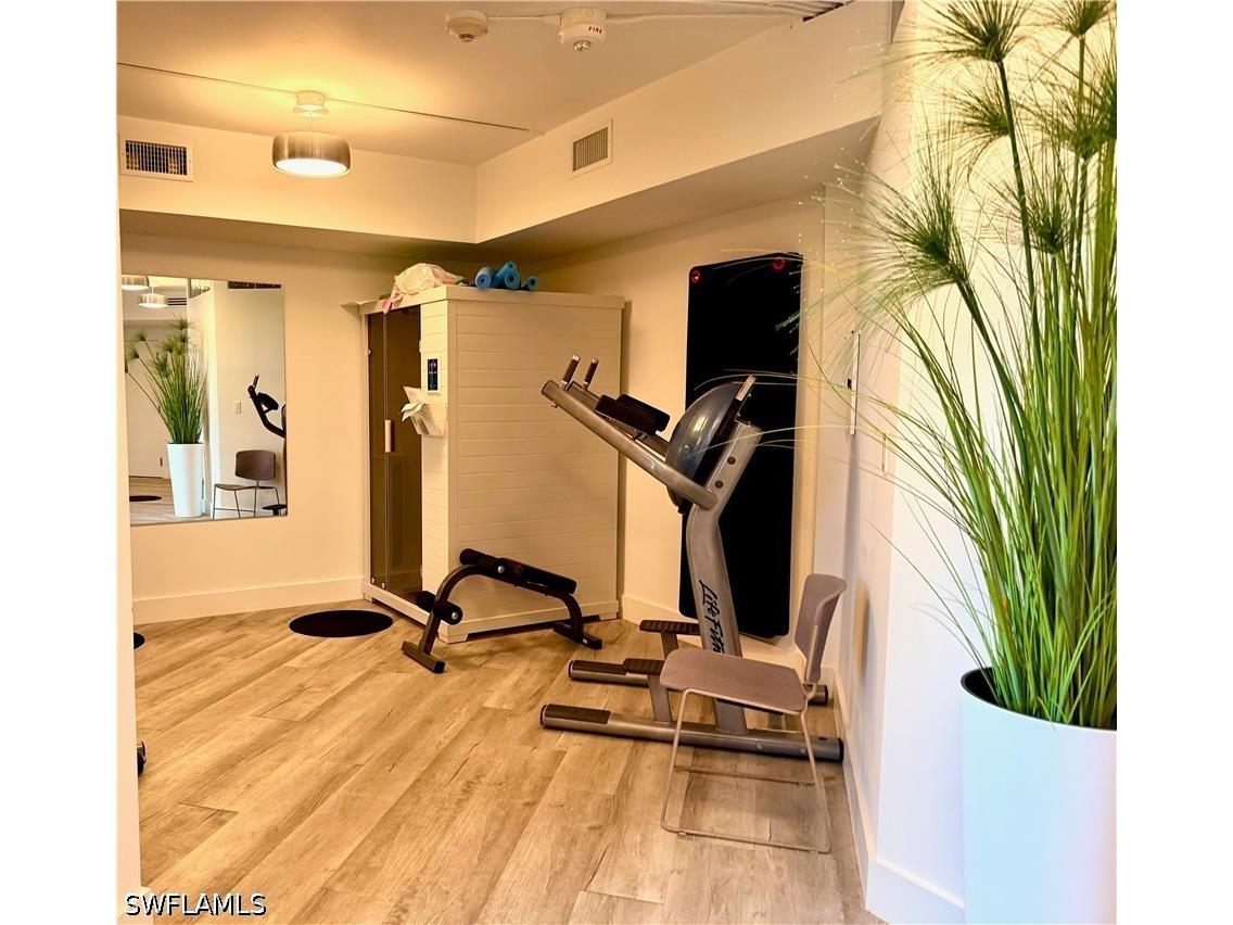 5555 Heron Point Drive #101 Naples FL 34108 226019039 image22