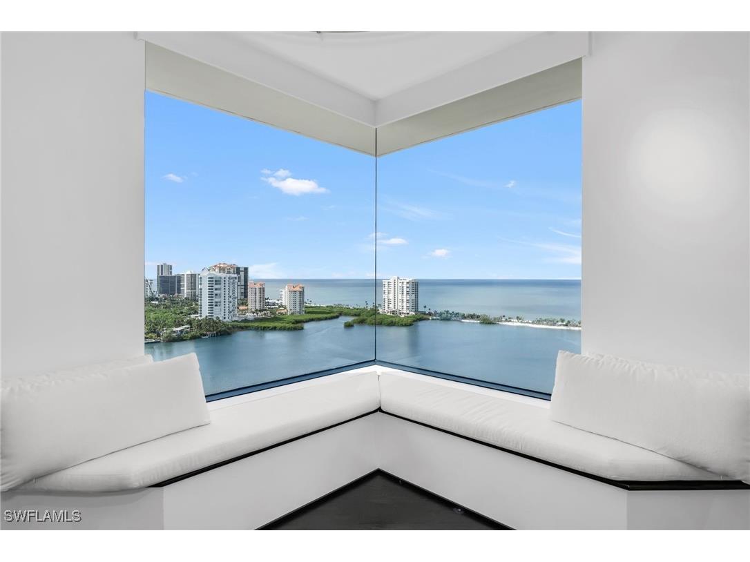 5555 Heron Point Drive #2101 Naples FL 34108 225075625 image1