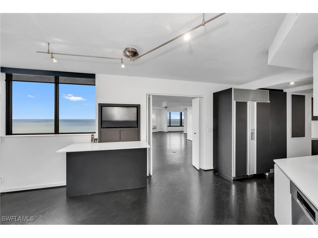 5555 Heron Point Drive #2101 Naples FL 34108 225075625 image11