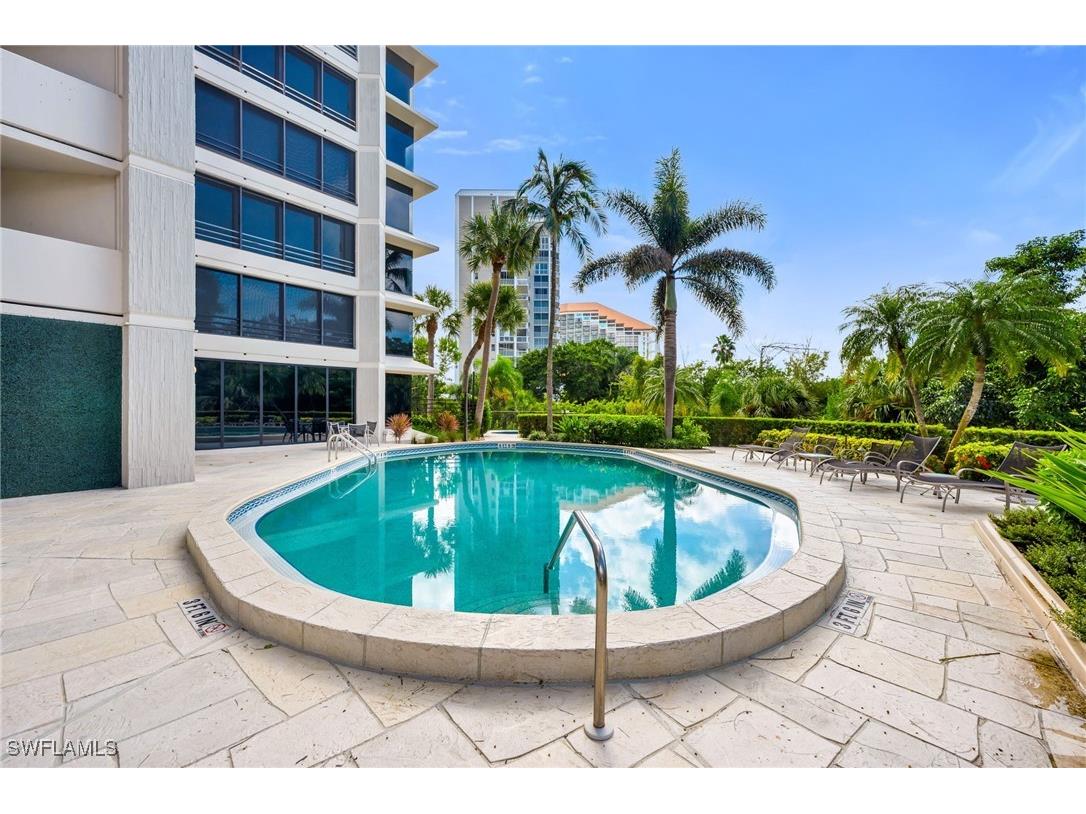 5555 Heron Point Drive #2101 Naples FL 34108 225075625 image36