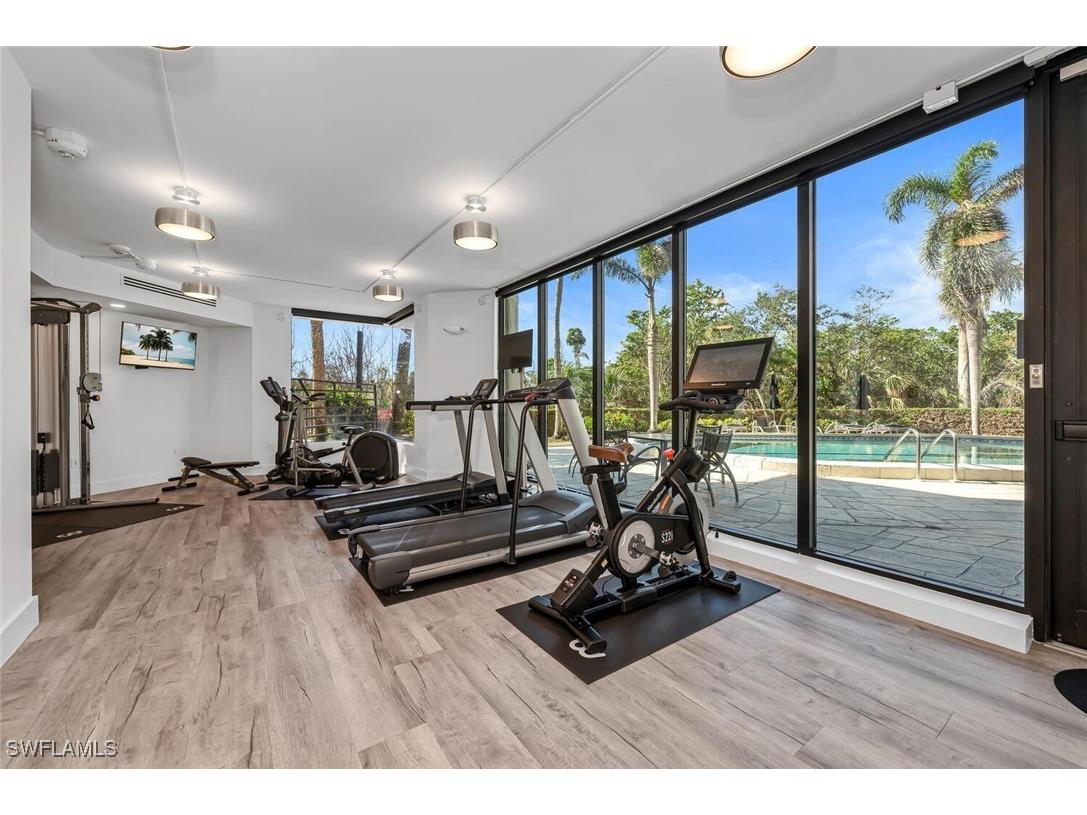 5555 Heron Point Drive #2101 Naples FL 34108 225075625 image39