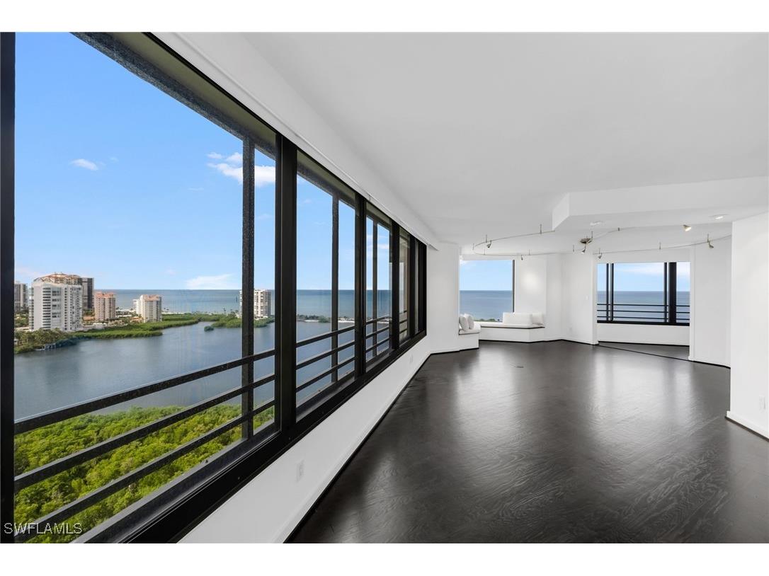 5555 Heron Point Drive #2101 Naples FL 34108 225075625 image4