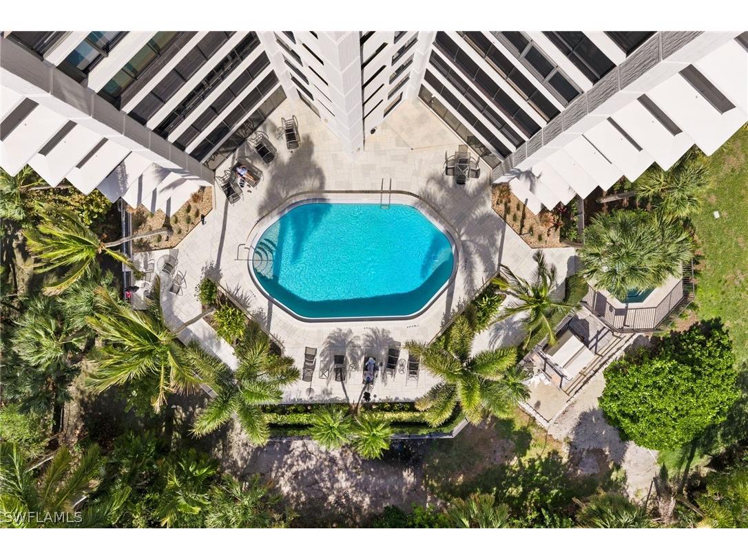 5555 Heron Point Drive #302 Naples FL 34108 226008629 image23