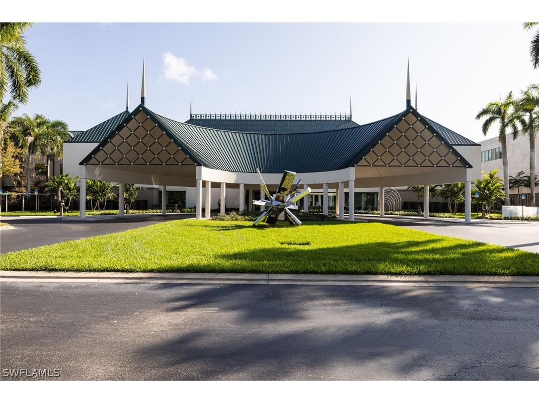 5555 Heron Point Drive #302 Naples FL 34108 226008629 image48