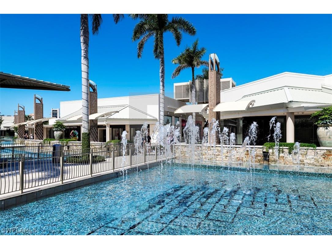5555 Heron Point Drive #302 Naples FL 34108 226008629 image50